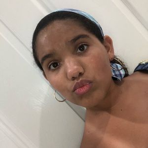 Meet your Posher, Gabriella